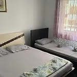 Siara Apartment *